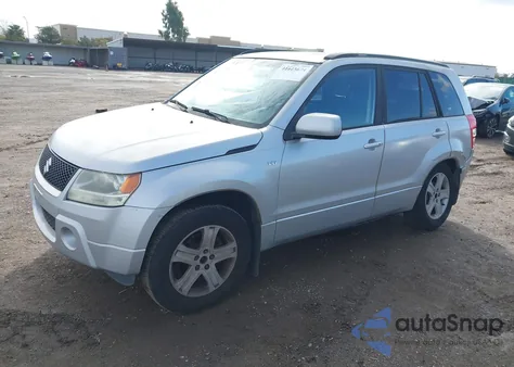 2006 Suzuki Grand Vitara Luxury z USA, uszkodzony, nr VIN JS3TE947264102560
